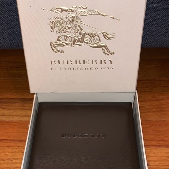 Burberry Watch - Picture 4 of 5